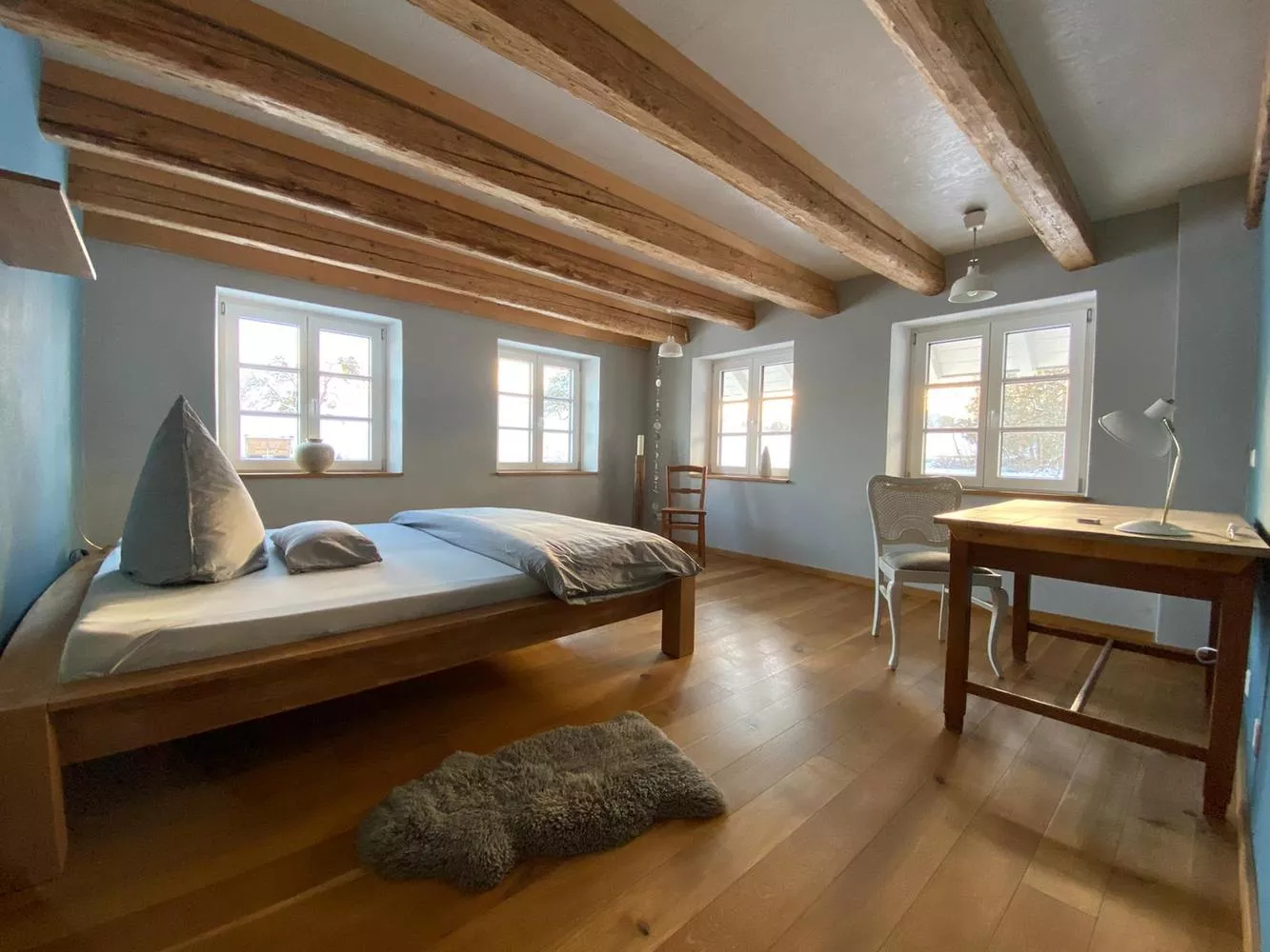 Doppelzimmer mit einem Bett
